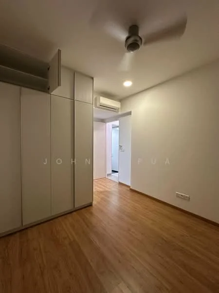 Room features: wooden flooring, white painted walls, built-in wardrobe, ceiling fan, wall-mounted split AC, recessed downlights; style: modern.