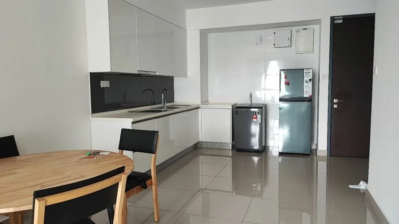 Kitchen features: white glossy cabinetry, black countertop, single-bowl stainless-steel sink, chrome pull-down faucet, built-in oven, freestanding fridge, freestanding microwave, ceramic tile flooring, recessed downlights, dining table with wooden surface, black dining chairs; style: modern.