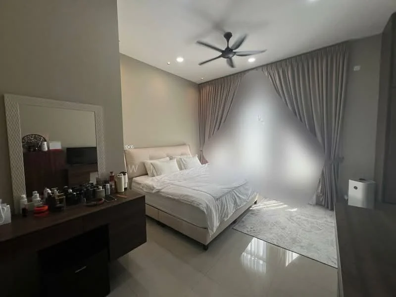 Bedroom features: king-size bed, upholstered headboard, white bedding, 2 bedside lamps, wall-mounted TV, dressing table with mirror, ceiling fan with light, floor-to-ceiling curtains, light grey walls, marble tile flooring, area rug with geometric pattern; style: modern.