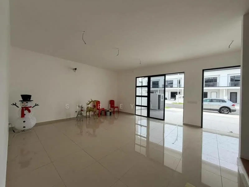 Living features: white painted walls, glossy ceramic tile flooring, large floor-to-ceiling windows, sliding glass door, recessed downlights, decorative snowman figure, red chairs, minimalist decor; style: modern; view: garden.