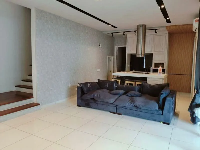 Living features: grey wallpaper, white tiled flooring, 3-seater fabric sofa in navy blue, coffee table, kitchen island with seating, stainless-steel range hood, built-in oven, freestanding range oven, recessed downlights, open-plan layout, staircase with wooden steps, air conditioning unit; style: modern.