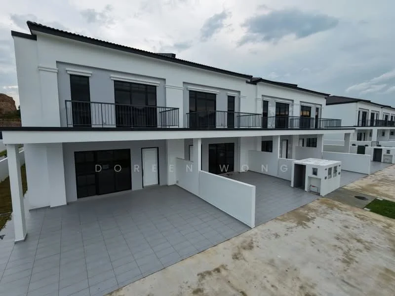 Exterior type: linked terrace house; features: white painted facade, flat roof, two-storey structure, balconies with black railings, large windows, paved driveway, manicured lawn, surrounded by open space; style: modern.