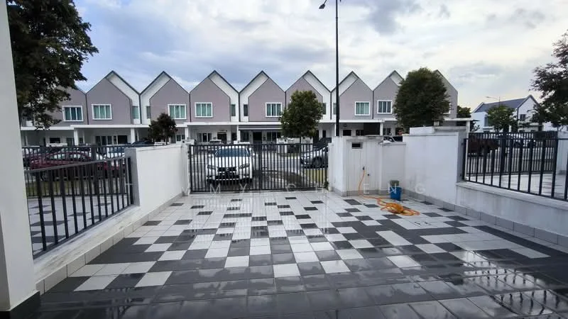 Exterior type: linked terrace house; features: paved driveway with black and white tiles, fenced perimeter, manicured landscaping with trees, multiple parking spaces visible, modern architectural design of houses in background, street lighting, concrete wall, gated entry; style: modern.