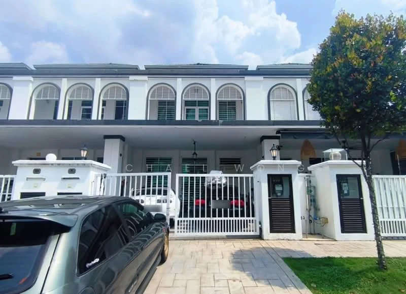 Exterior type: linked terrace house; features: white painted facade, arched windows, gated entrance, paved driveway, two car porch, landscaped front yard with tree, security intercom, wall-mounted air conditioning units, outdoor lighting fixtures; style: modern.