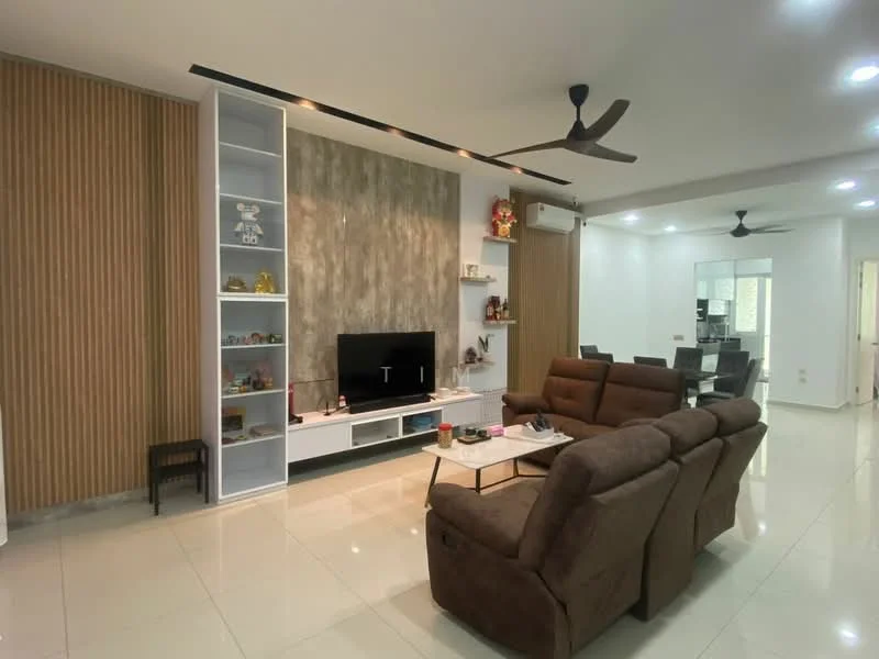 Living features: 3-seater fabric sofa in brown, wall-mounted TV, white TV console, decorative shelving unit, grey accent wall, recessed lighting, ceiling fan, marble tile flooring, wood panel accent wall, coffee table, decorative items on shelves; style: modern.