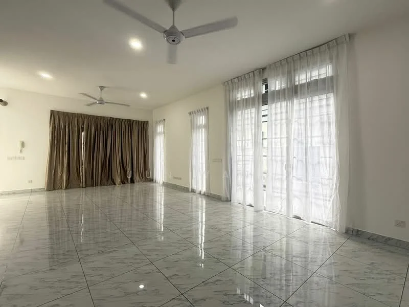 Living features: marble tile flooring, white painted walls, dropped ceiling with recessed lighting, 2 ceiling fans, floor-to-ceiling windows, sheer curtains, curtains in beige, spacious layout; style: modern.
