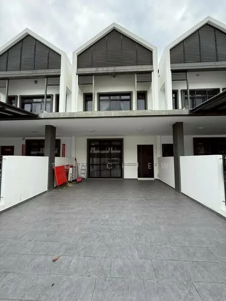 Exterior type: linked terrace house; features: grey tiled flooring, white painted facade, sliding glass doors, large windows with horizontal slats, covered porch area, two-storey structure, contemporary architectural style, manicured front area; style: modern.