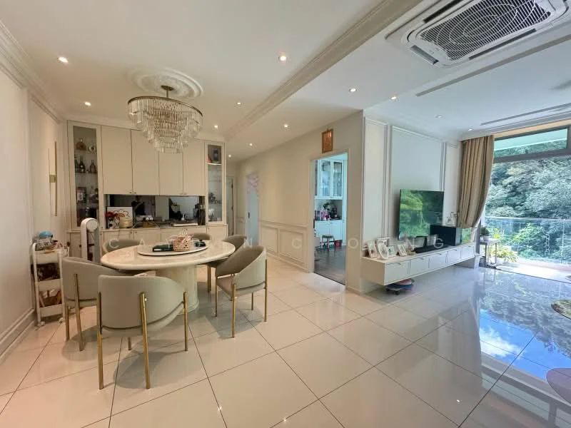 Living features: white painted walls, glossy white tile flooring, recessed downlights, chandelier, floor-to-ceiling windows, sliding glass door, light beige curtains, TV console, wall-mounted TV, round dining table, upholstered dining chairs, decorative mirror, open shelving, decorative items on shelves; style: modern; view: garden.