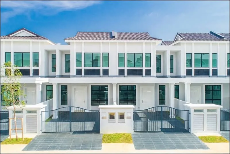 Exterior type: linked terrace house; features: white painted facade, glass windows, gabled roof, two-storey structure, manicured lawn, paved driveway, fenced front yard, front entrance doors, balconies on upper level, modern architectural design; style: modern.