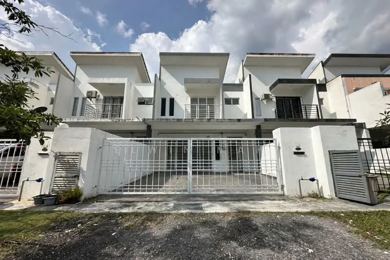 Exterior type: linked terrace house; features: white painted facade, flat roof, two-storey building, metal gate, paved driveway, manicured lawn, air conditioning units visible, balconies on upper level, security intercom, fenced perimeter; style: modern.