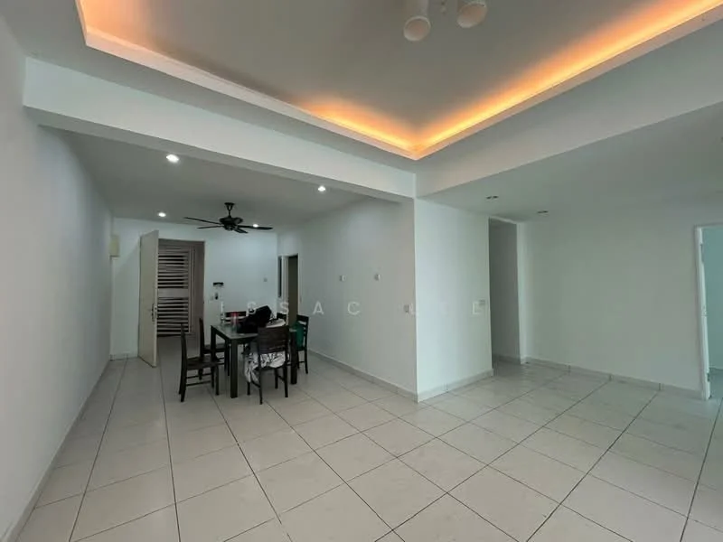 Living features: white painted walls, tile flooring, recessed downlights, 5-blade ceiling fan, dining table with chairs, open layout, large windows, neutral color scheme; style: modern.