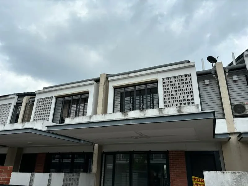 Exterior type: linked terrace house; features: white painted facade, grey cladding, recessed balconies, horizontal louvre screens, two-storey structure, visible air conditioning units, brick base, for rent signage; style: modern.