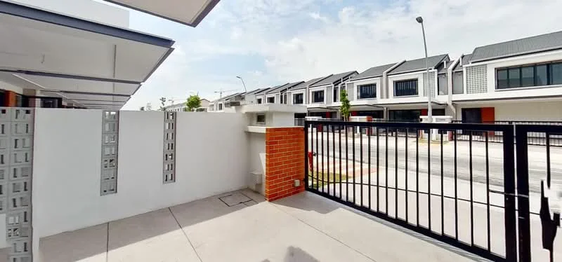 Exterior type: linked terrace house; features: white painted facade, brick feature wall, metal gate, paved walkway, manicured lawn, surrounded by residential units, street view, two-storey houses, modern architectural design; style: modern.
