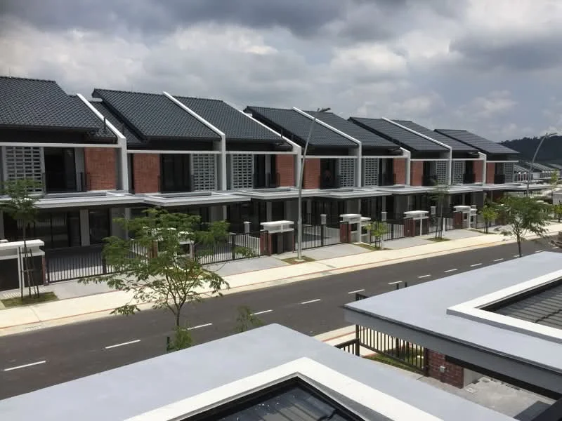 Exterior type: linked terrace house; features: red brick facade, white painted facade, flat roof, solar panels on roof, manicured landscaping, paved walkway, fenced front yard, multiple storeys, balconies on upper floors, street view with trees; style: modern.