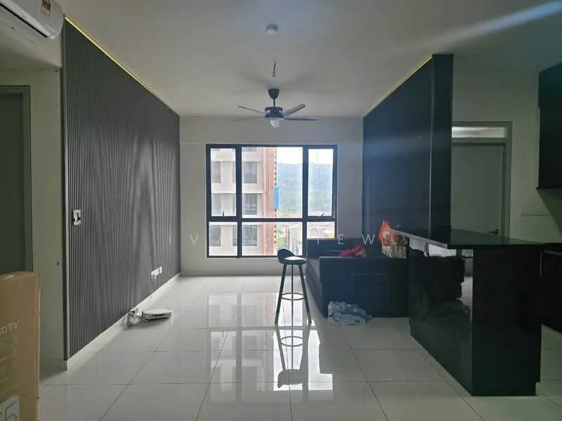 Living features: white painted walls, grey accent wall, polished ceramic tile flooring, 5-blade ceiling fan with light, floor-to-ceiling windows, black kitchen countertop, black cabinetry, bar stool, sofa, decorative items on countertop; style: modern; view: city.