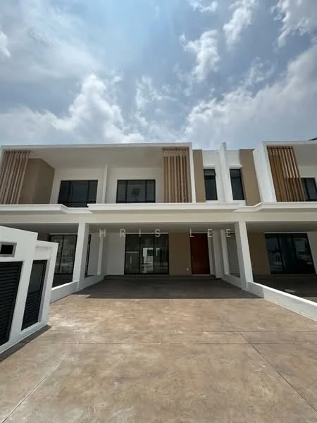 Exterior type: linked terrace house; features: white painted facade, cream painted facade, recessed balconies, large windows, concrete driveway, manicured lawn, two-storey structure, modern architectural design; style: modern.