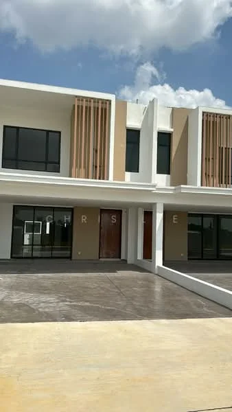 Exterior type: linked terrace house; features: two-storey building, white painted facade, brown vertical slats, large floor-to-ceiling windows, double main entrance doors, concrete driveway, manicured front yard, modern architectural design; style: modern.