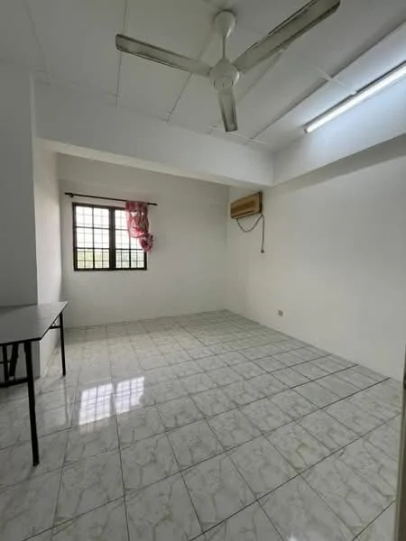 Room features: white painted walls, glossy ceramic tile flooring, ceiling fan, window with grille, air conditioning unit, natural light from window, plain ceiling, table with black legs; style: minimalist; view: garden.