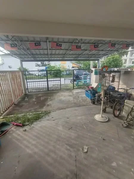 Exterior type: car porch; features: covered car porch, concrete flooring, metal roof, wooden fence, gate, decorative flags, outdoor lighting, garden area, bicycle, storage boxes; style: modern.