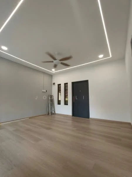 Living features: wooden flooring, grey accent wall, white painted walls, recessed LED downlights, 5-blade ceiling fan, sliding glass door, large windows, ladder against wall; style: modern.