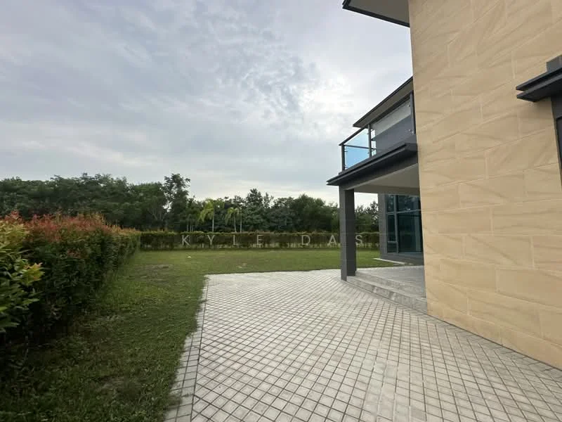 Exterior type: detached bungalow; features: cream stone cladding facade, flat roof, paved walkway, manicured lawn, surrounded by greenery, glass balcony railing; style: modern.