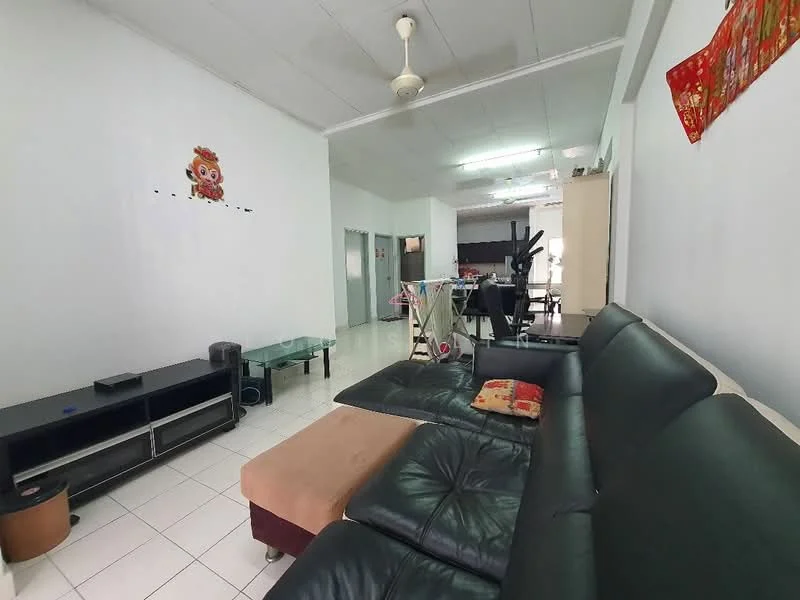 Living features: black leather sectional sofa, coffee table, TV console, wall-mounted TV, white painted walls, white tiled flooring, ceiling fan, decorative wall art, open layout, natural light from windows, area rug; style: modern. Dining features: dining table with chairs, open layout, white painted walls, white tiled flooring; style: modern.