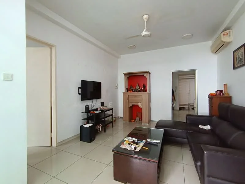 Living features: 3-seater leather sofa in dark brown, coffee table with glass top, wall-mounted TV, TV console, ceiling fan, wall-mounted air conditioning unit, cream painted walls, tile flooring, decorative wall shelf, framed artwork, doorway leading to other rooms; style: modern.