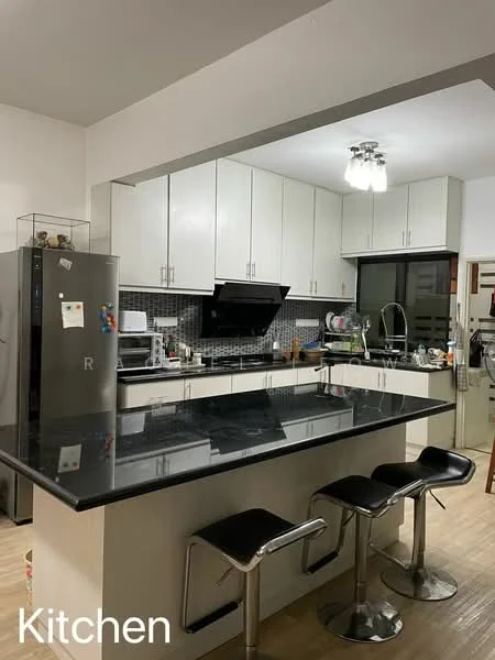 Kitchen features: black granite countertop, white shaker cabinets, stainless-steel fridge, built-in oven, stainless-steel range hood, 4-burner gas hob, black bar stools, pendant lighting, grey tiled backsplash, double-bowl stainless-steel sink, window above sink, open shelving, microwave, dishwasher; style: modern.
