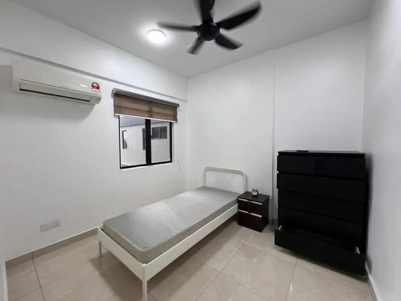 Bedroom features: single bed frame, mattress, black chest of drawers, nightstand, table lamp, wall-mounted air conditioning unit, floor-to-ceiling window, roller blinds, white painted walls, tile flooring, ceiling fan with light, recessed ceiling light; style: modern.