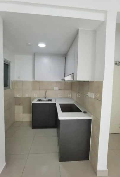 Kitchen features: single-bowl stainless-steel sink, chrome pull-down faucet, white quartz countertop, flat-panel white cabinets, dark wood lower cabinets, ceramic tile backsplash, light beige wall tiles, grey floor tiles, recessed LED downlights, window with glass pane; style: modern.