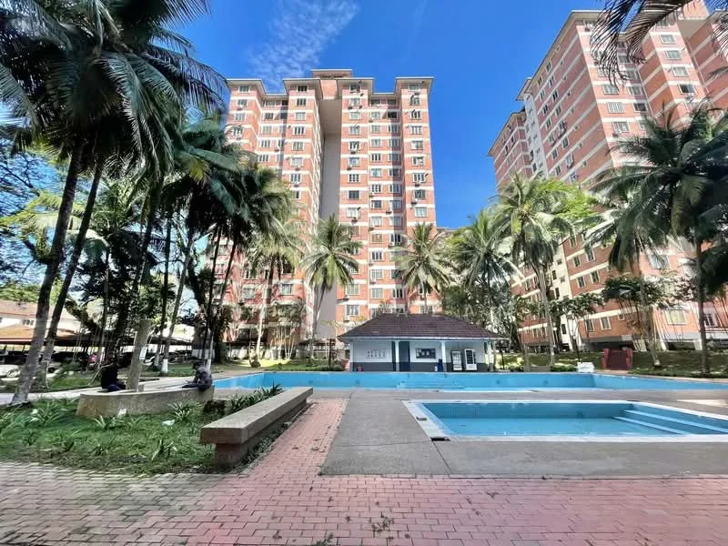 Exterior type: high-rise condominium; features: swimming pool, pool deck with loungers, landscaped garden, palm trees, manicured lawn, multi-storey building, brick paving, outdoor seating area, surrounded by greenery; style: modern.