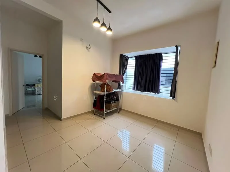 Room features: white painted walls, glossy ceramic tile flooring, large window with horizontal slats, blackout curtains, 3-bulb pendant light, clothes drying rack, open space layout, neutral color scheme; style: modern.