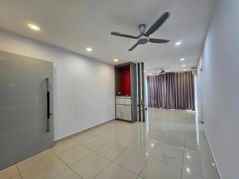 Room features: white painted walls, grey tiled flooring, 5-blade ceiling fan, recessed downlights, kitchenette with countertop, red accent wall, curtains, open space layout; style: modern.