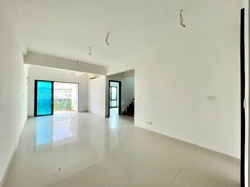 Living features: white painted walls, polished ceramic tile flooring, floor-to-ceiling sliding glass door, natural light from large window, air conditioning unit, ceiling lights (not installed), open layout, access to outdoor area; style: modern; view: garden.