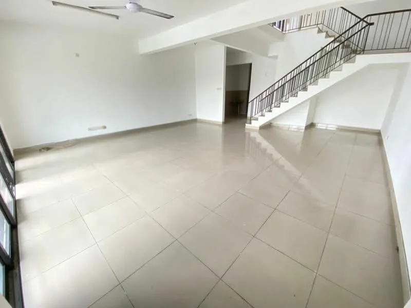 Living features: white painted walls, polished ceramic tile flooring, 5-blade ceiling fan, large windows, open layout, staircase with metal railing, natural light, high ceiling; style: modern.