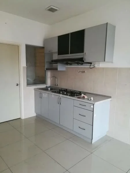 Kitchen features: grey cabinetry, stainless-steel countertop, built-in gas hob, extraction hood, single-bowl stainless-steel sink, wall-mounted cabinets, ceramic tile flooring, light-colored wall tiles; style: modern.
