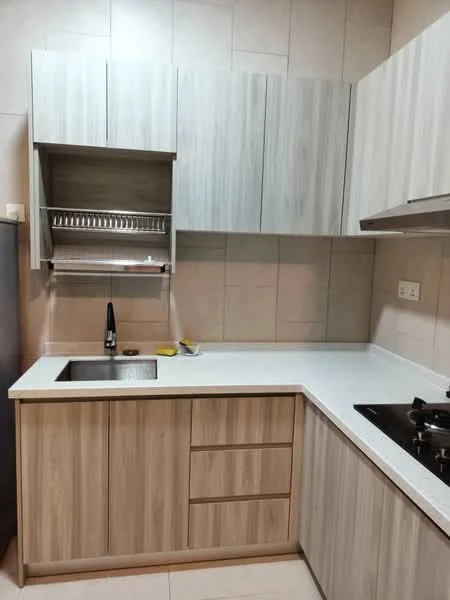 Kitchen features: light wood cabinetry, white quartz countertop, single-bowl stainless-steel sink, chrome pull-down faucet, built-in gas hob, stainless-steel range hood, tile backsplash, open shelving above sink, cream tiled walls, ceramic tile flooring; style: modern.