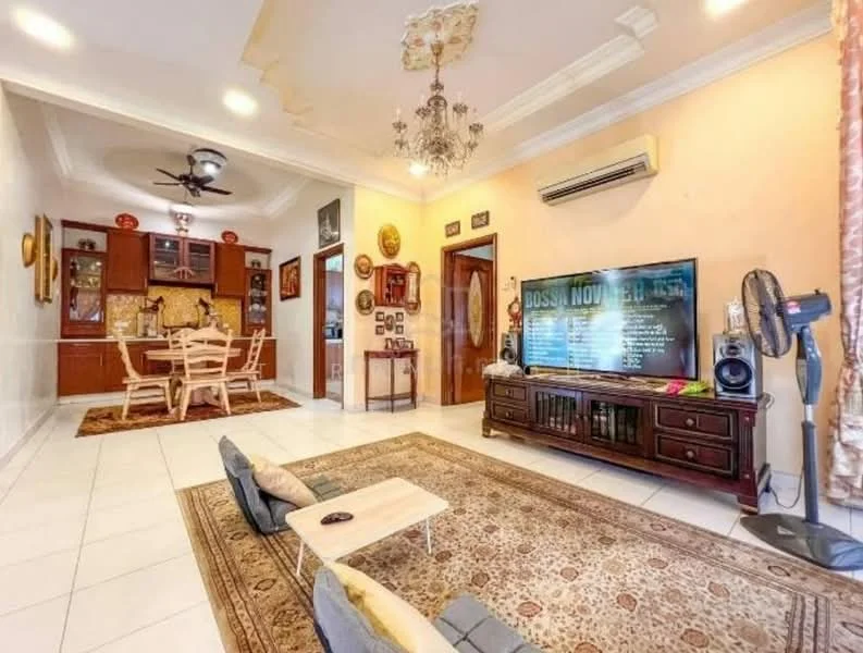 Living features: white painted walls, tray ceiling with chandelier, ceramic tile flooring, 5-blade ceiling fan, wall-mounted TV, freestanding TV cabinet, coffee table, area rug with geometric pattern, decorative mirror, wall clock, sofa with cushions, curtains, built-in cabinetry, dining table with chairs in background; style: traditional.