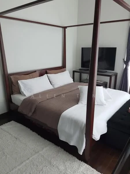 Bedroom features: four-poster bed with brown bedding, white pillows, black upholstered bench at foot of bed, wooden bedside table, wall-mounted TV, dark wood flooring, white area rug, curtains, neutral wall color; style: modern.