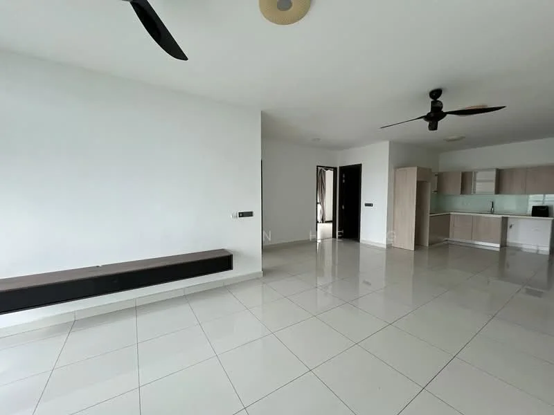 Living features: white painted walls, glossy white tile flooring, 5-blade ceiling fan with light, wall-mounted TV console, open kitchen layout, kitchen cabinetry in light wood, countertop in light color, recessed lighting, large windows for natural light; style: modern.