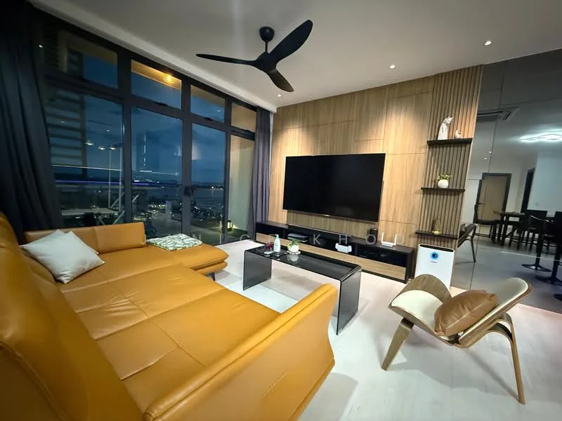 Living features: L-shape sectional sofa in tan leather, coffee table with glass top, wall-mounted TV, wood feature wall, floor-to-ceiling windows, black ceiling fan, decorative shelf with items, area rug, recessed downlights, curtains, wooden flooring; style: modern; view: city.