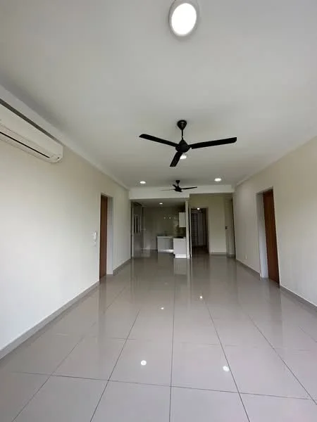 Living features: polished ceramic tile flooring, white painted walls, 5-blade ceiling fan with light, wall-mounted split AC, recessed downlights, open layout, doorways leading to other rooms, natural light from windows; style: modern.