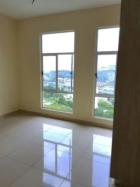 Room features: cream painted walls, glossy ceramic tile flooring, floor-to-ceiling windows, city view; view: city.