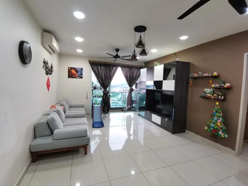Living features: 3-seater fabric sofa in light grey, wall-mounted TV, TV console in dark wood, white wall with decorative elements, brown accent wall, floor-to-ceiling windows, sheer curtains, 5-blade ceiling fan, recessed LED downlights, decorative wall shelves, decorative items on shelves, marble tile flooring, air conditioning unit; style: modern; view: city.