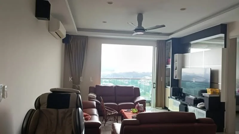 Living features: 3-seater leather sofa in brown, 2-seater leather sofa in brown, coffee table, wall-mounted TV, TV console, 5-blade ceiling fan with light, floor-to-ceiling windows, curtains, air conditioning unit, decorative wall panel, area rug; style: modern; view: city.