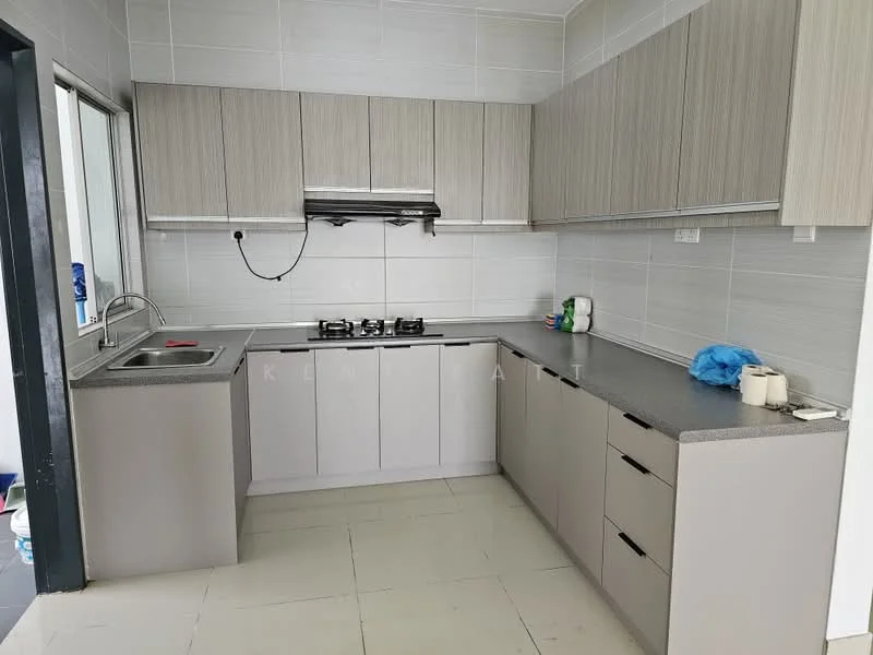 Kitchen features: grey laminate cabinetry, white ceramic tile backsplash, grey granite countertop, single-bowl stainless-steel sink, chrome pull-down faucet, built-in gas hob with two burners, exhaust hood, white walls, light-colored floor tiles, window for natural light; style: modern.