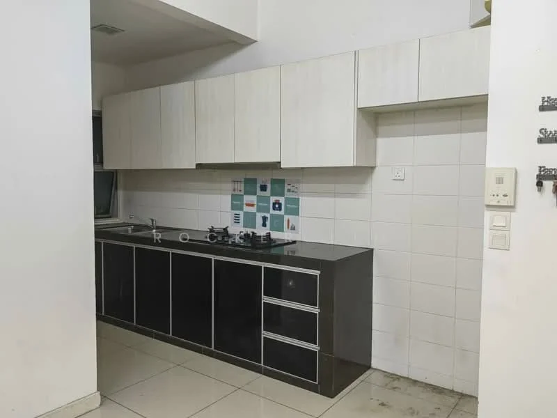 Kitchen features: black countertop, white cabinetry with flat-panel design, stainless-steel sink, built-in gas stove with 4 burners, white tiled backsplash, ceramic tile flooring, wall-mounted kitchen cabinets, kitchen wall with white tiles; style: modern.