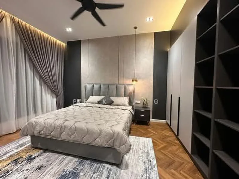 Bedroom features: king-size bed with upholstered headboard, grey bedding, 2 bedside tables with lamps, floor-to-ceiling windows with sheer curtains, wooden flooring, decorative area rug with geometric pattern, ceiling fan, built-in wardrobe with sliding doors, accent wall with textured finish, wall-mounted light fixture; style: modern.