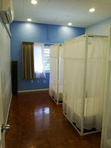 Room features: blue painted walls, wooden parquet flooring, white sheer curtains, 2 single beds with white canopies, 1 wall-mounted air conditioning unit, 1 window with view, ceiling lights; style: modern; view: garden.