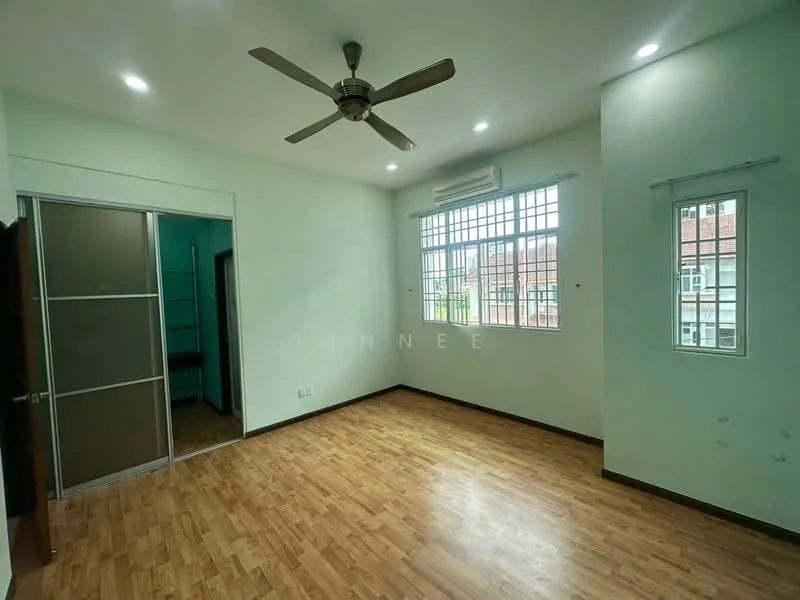 Room features: light wood laminate flooring, white painted walls, ceiling fan, recessed downlights, large window with grid pattern, smaller window with grid pattern, sliding glass door, built-in wardrobe with sliding doors; style: modern.